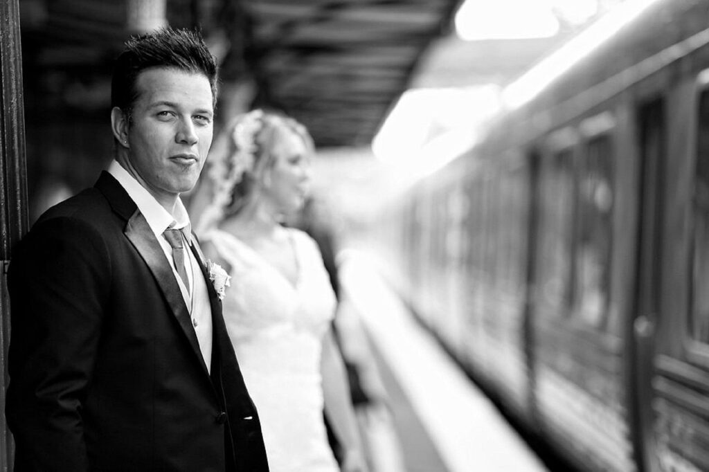 Candid vs Traditional Wedding Photography style guide